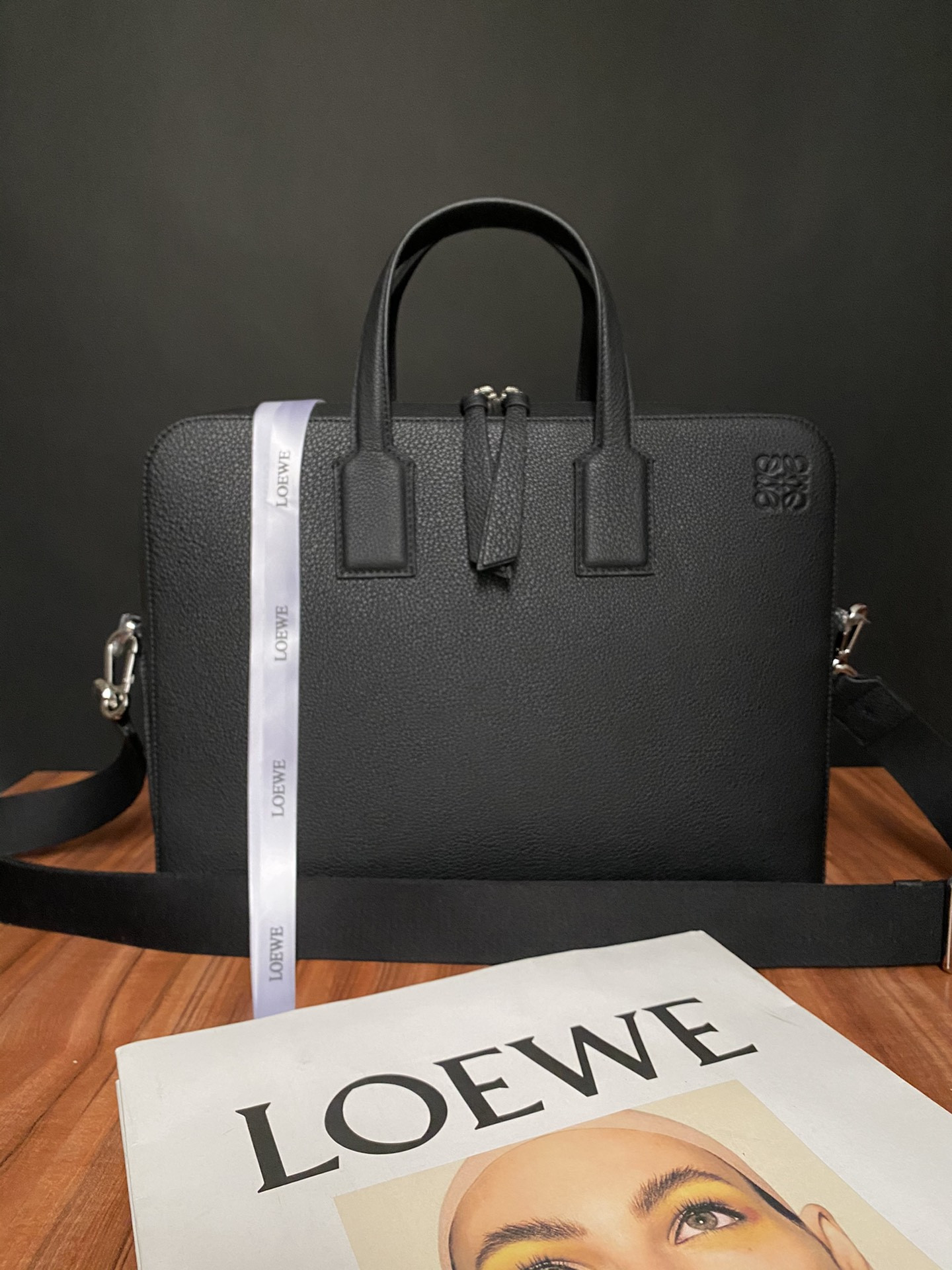 L0ew* Goya Slim Briefcase in Soft Grained Calfskin 27.5x7.5x38cm