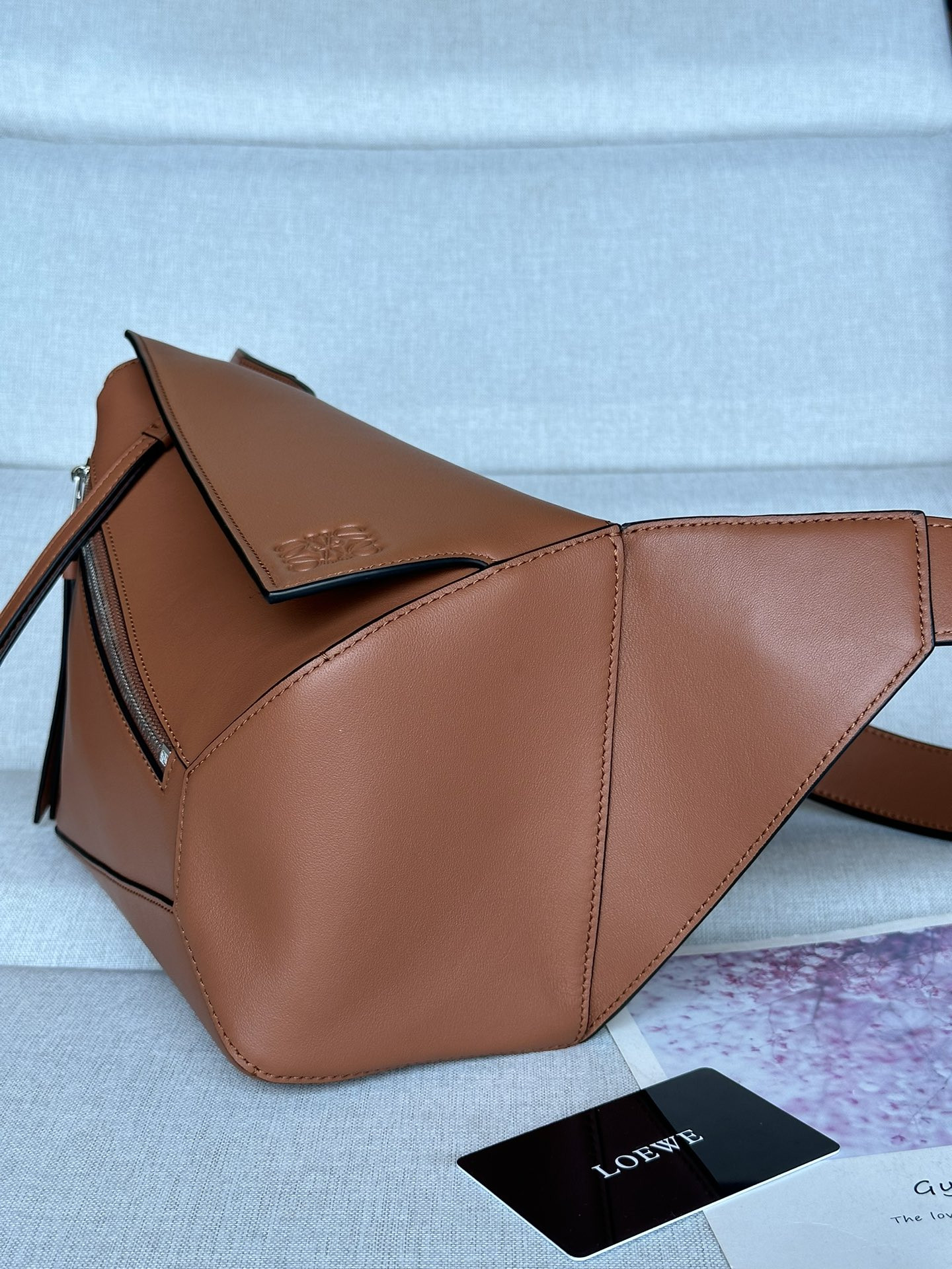 L0ew* Small Puzzle bumbag in classic calfskin 24x10.5x16cm