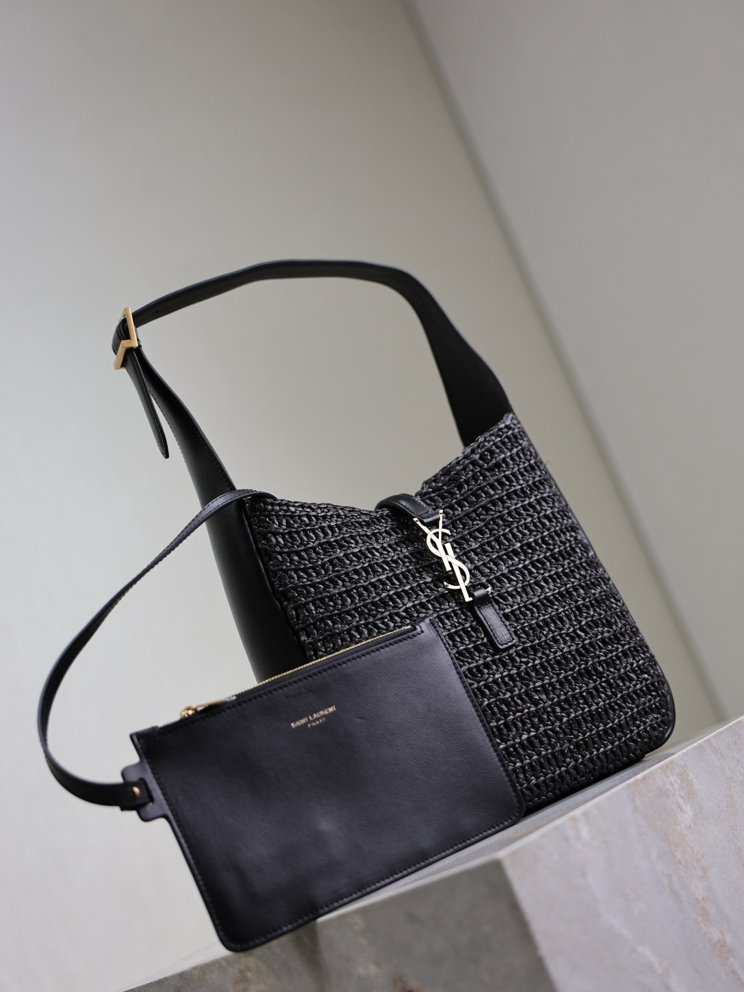 Y*L LE 5 À 7 Soft Small (Raffia/Leather) 22x22x7-9cm