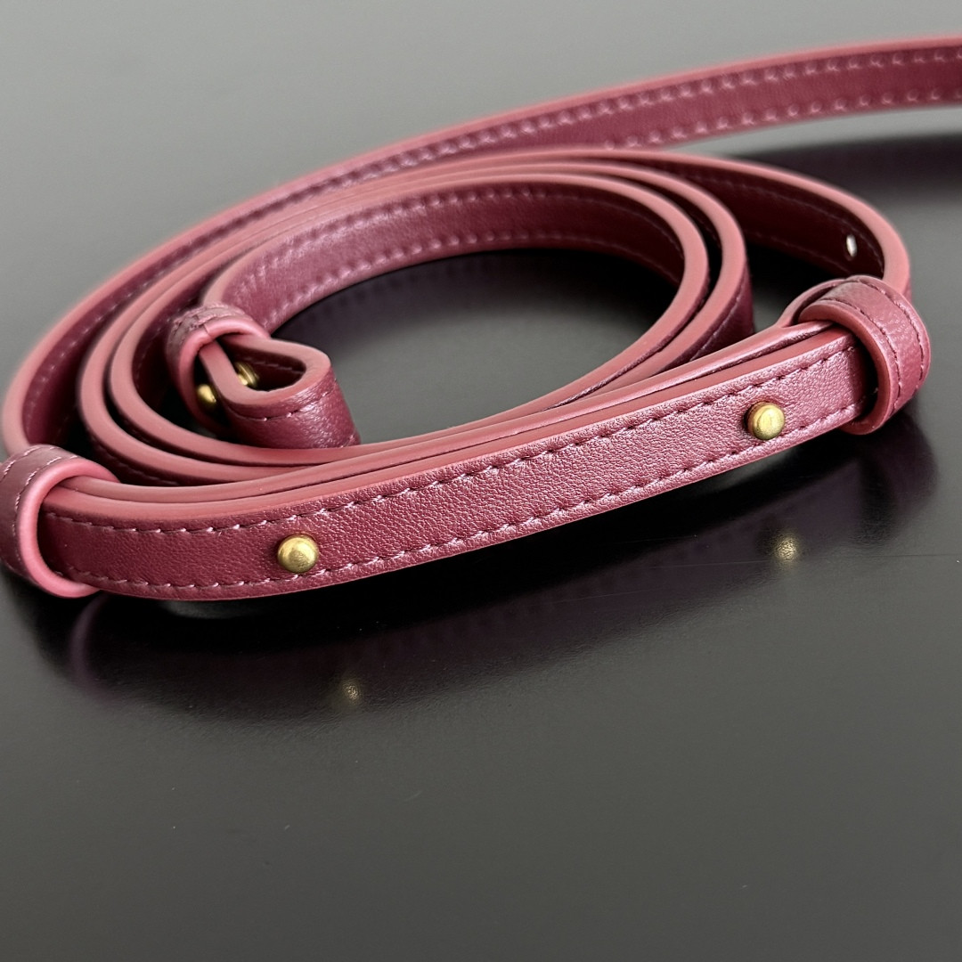 Bo*te*ga Ve*ne*ta Mini Cabat 15x20x12cm