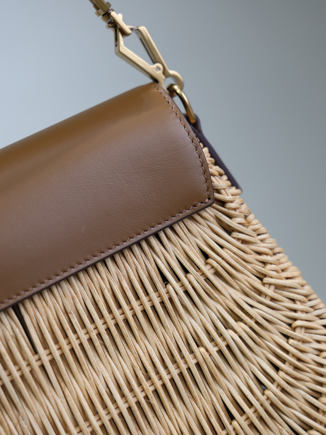 Y*L Mini VOLTAIRE top handle bag in osier 20x22x7.5cm