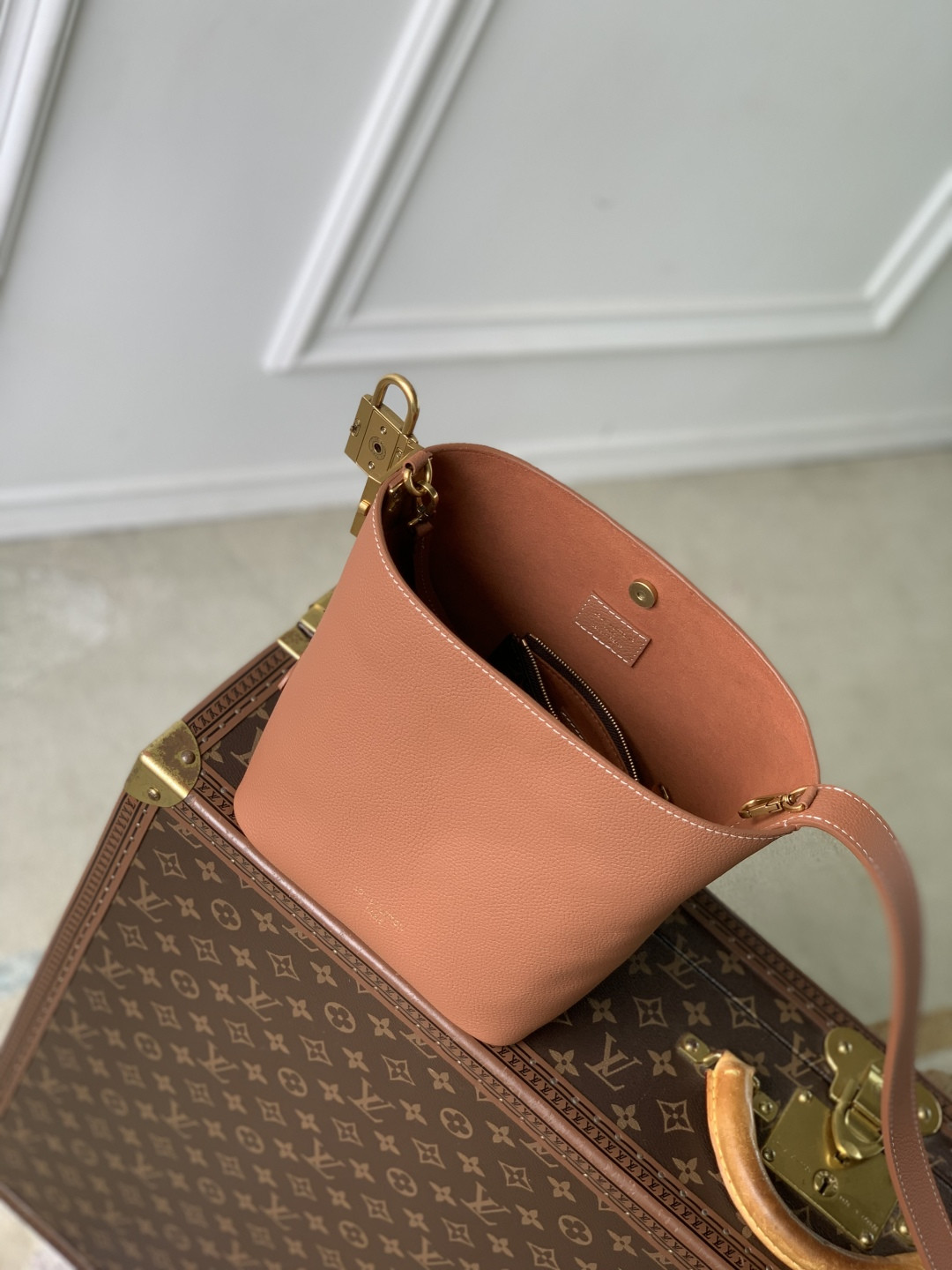 LV Low Key All In BB M14416 16x18x12cm