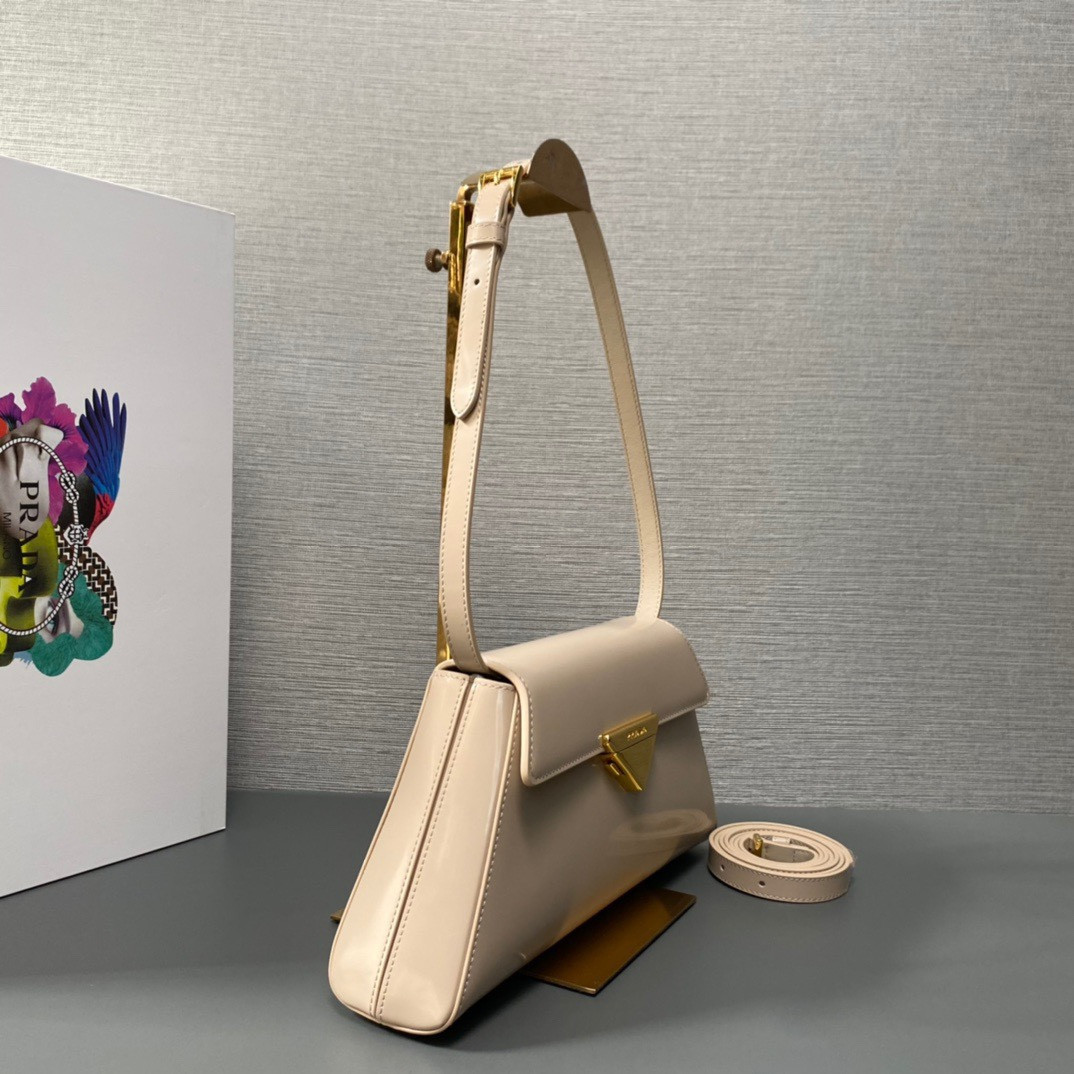 Pra*a Leather Shoulder Bag 28.5x14x7cm