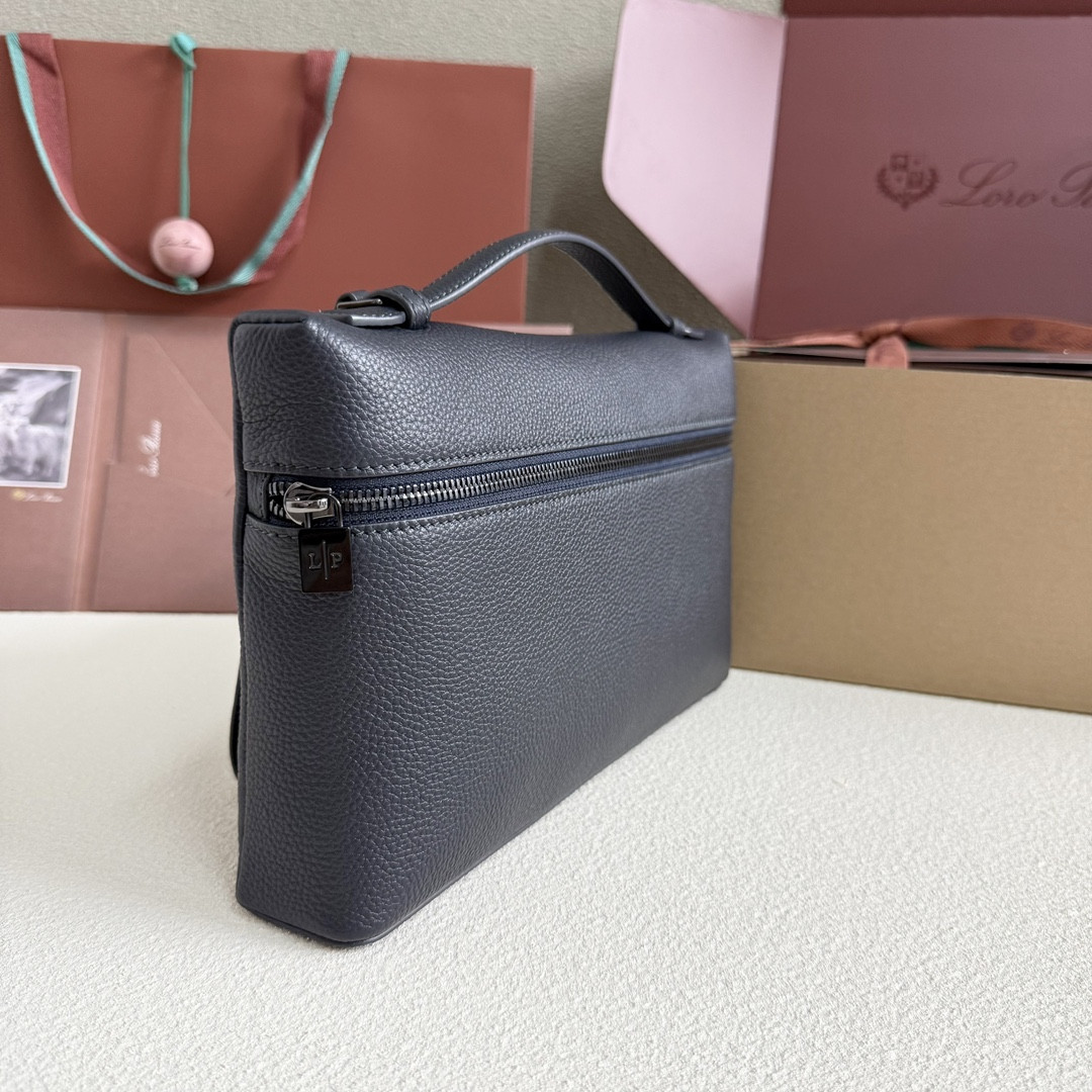 L**o p*ana Extra pouch L29 Deep Royal Blue 29x18x5cm