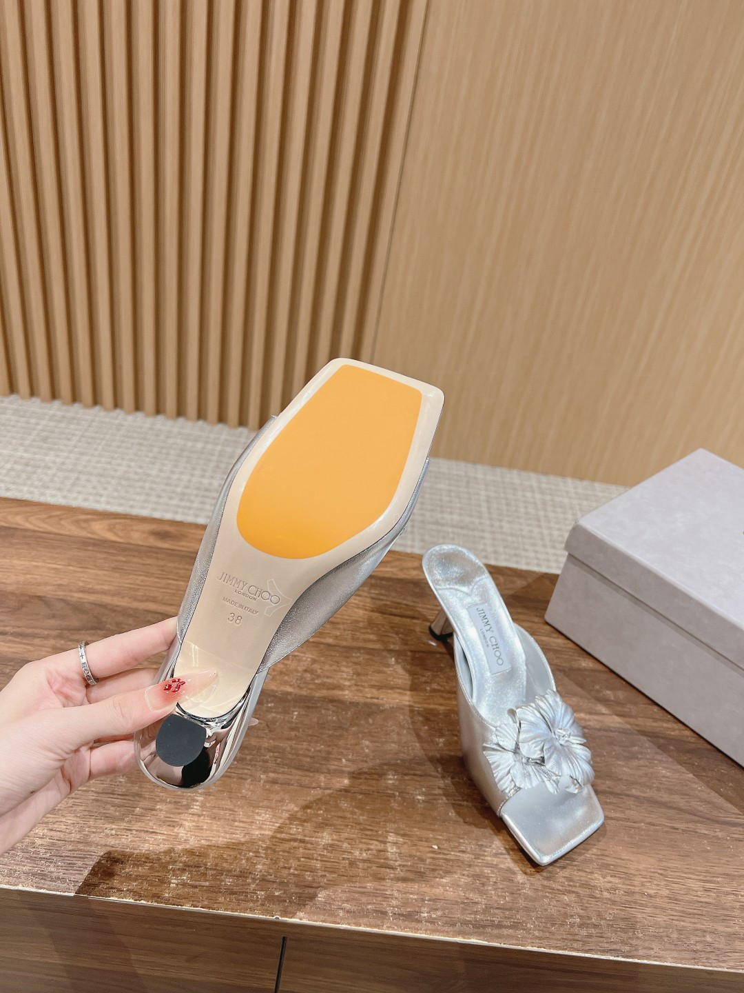 UA Ji*y Ch* Slides 6.5cm