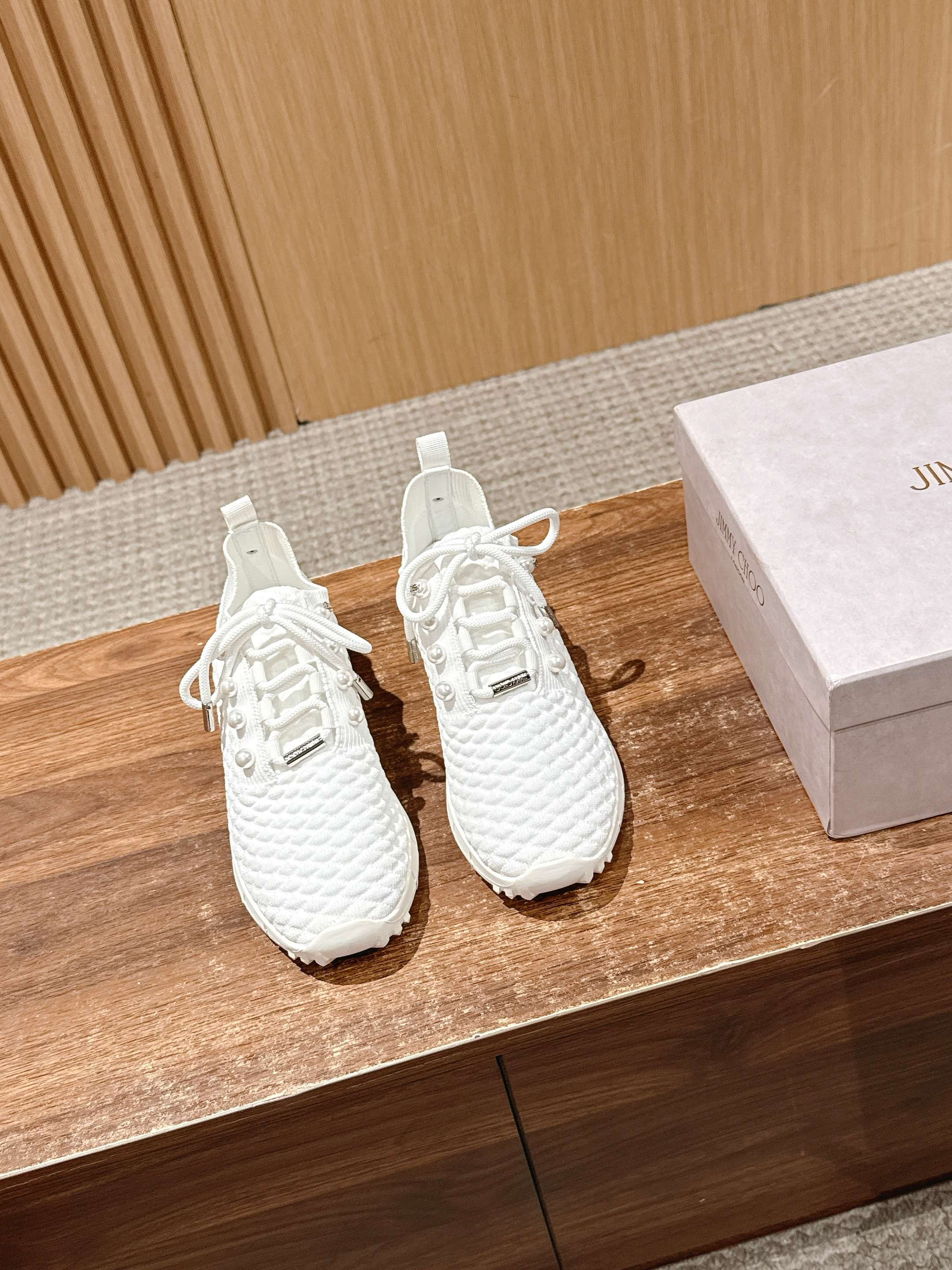 UA Ji*y Ch* Casual Sneakers